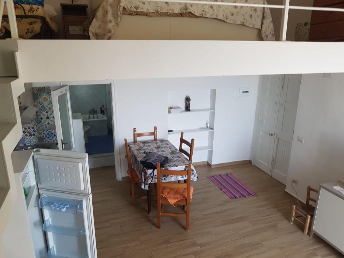 Monolocale Nonna Elena Villa Прочида Екстериор снимка