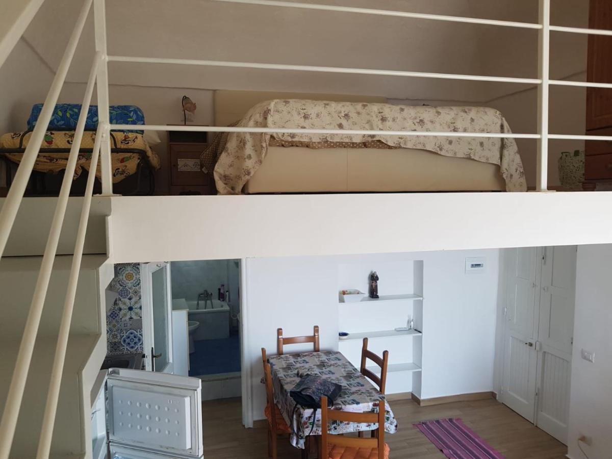 Monolocale Nonna Elena Villa Прочида Екстериор снимка
