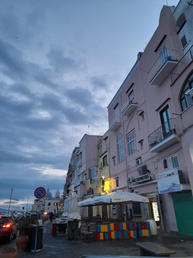 Monolocale Nonna Elena Villa Прочида Екстериор снимка