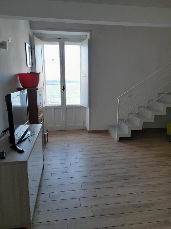 Monolocale Nonna Elena Villa Прочида Екстериор снимка